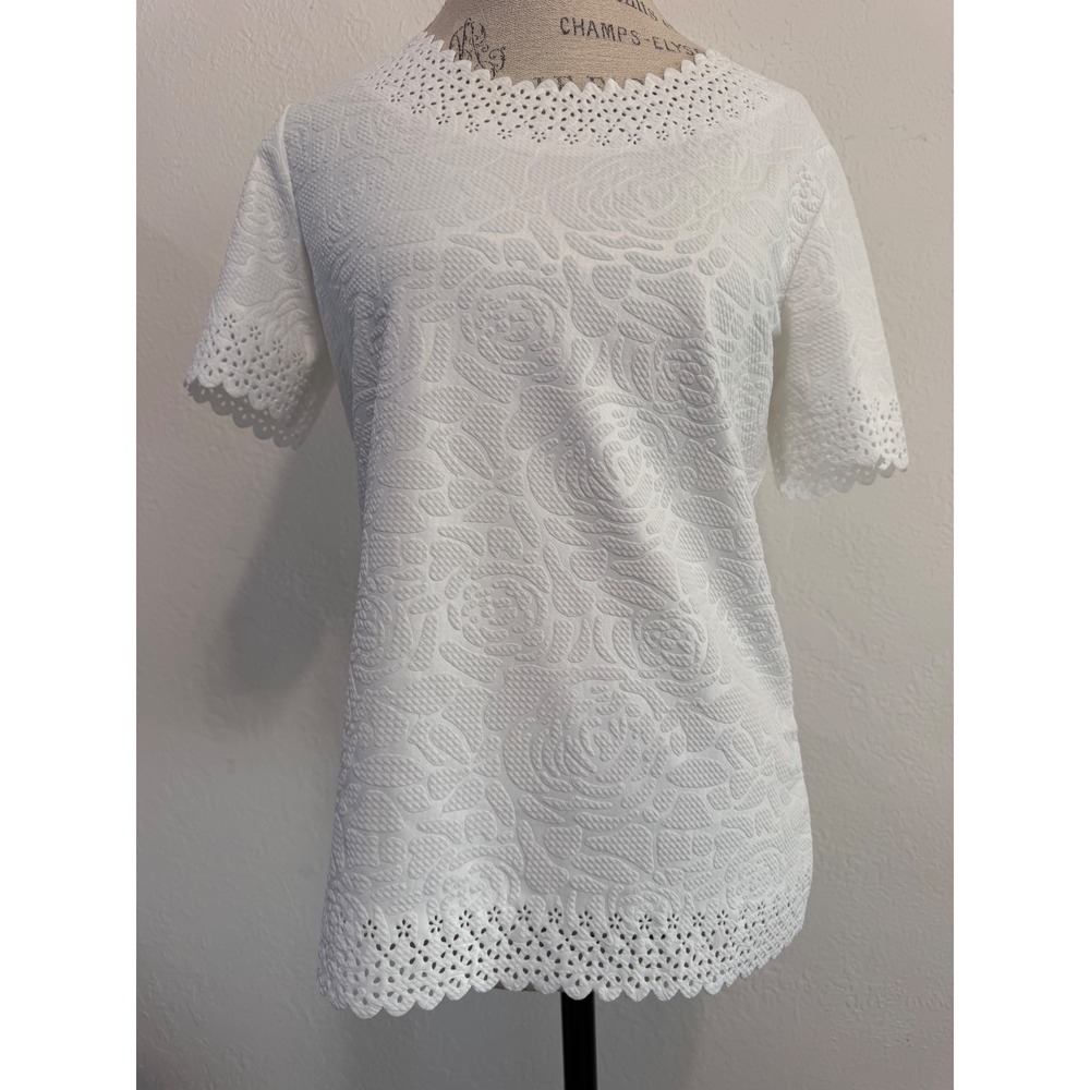 Chances R White Floral Rose Matelasse Eyelet Scalloped Short Sleeve Blouse Small